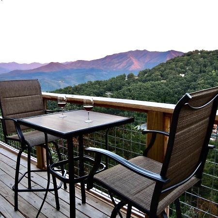 Million Dollar Views! 4 Bedroom, Sleeps 9, Close To National Park And 5 Mi To Gatlinburg! מראה חיצוני תמונה